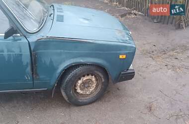 Седан ВАЗ / Lada 2107 2004 в Дніпрі