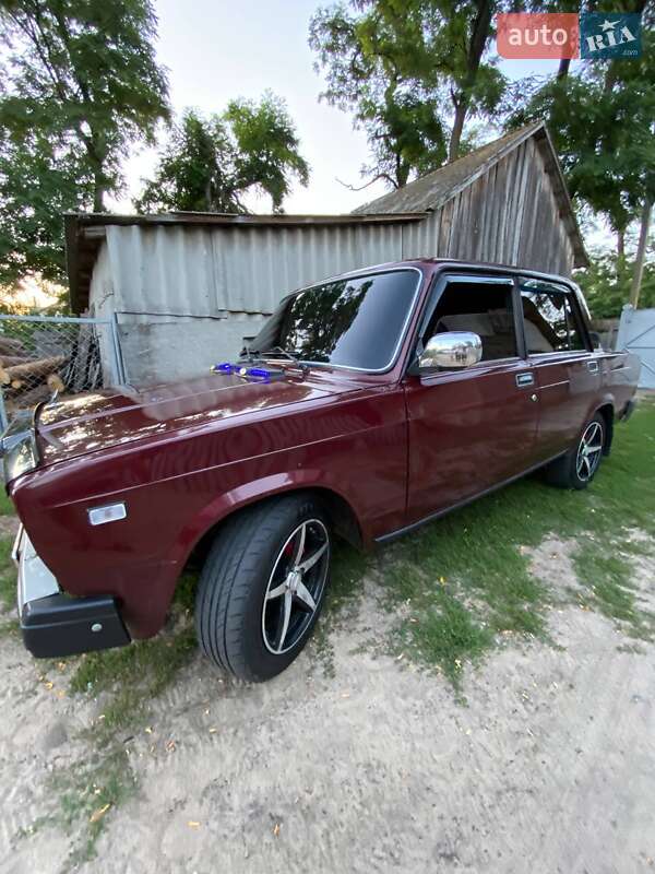 Седан ВАЗ / Lada 2107 2006 в Борисполе