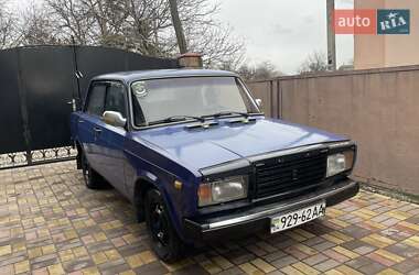 Седан ВАЗ / Lada 2107 1990 в Новоархангельську