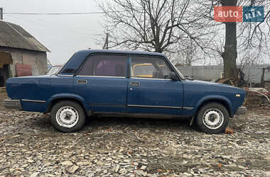 Седан ВАЗ / Lada 2107 2001 в Полтаве