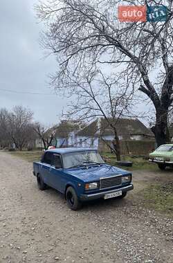 Седан ВАЗ / Lada 2107 2005 в Николаеве