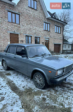 Седан ВАЗ / Lada 2107 2007 в Коломиї