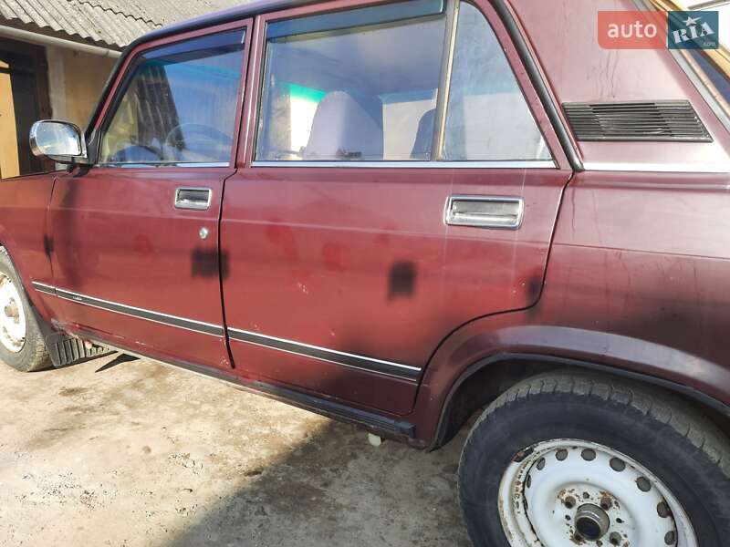 Седан ВАЗ / Lada 2107 2006 в Ходорове