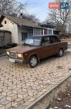 Седан ВАЗ / Lada 2107 1985 в Баре