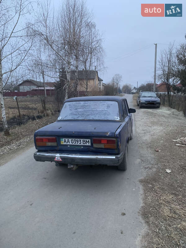 Седан ВАЗ / Lada 2107 1999 в Самборі