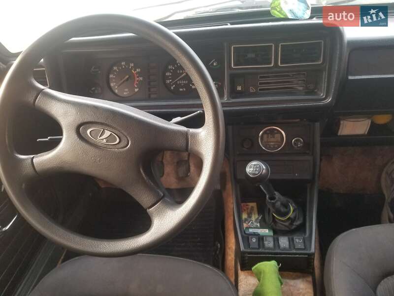 Седан ВАЗ / Lada 2107 1996 в Звягеле