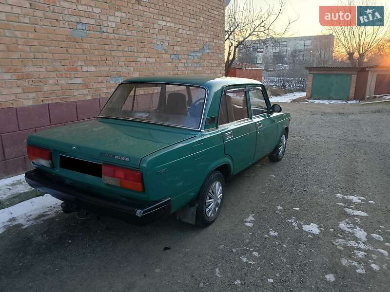 Седан ВАЗ / Lada 2107 2005 в Шполе