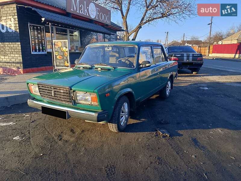 Седан ВАЗ / Lada 2107 2005 в Шполе