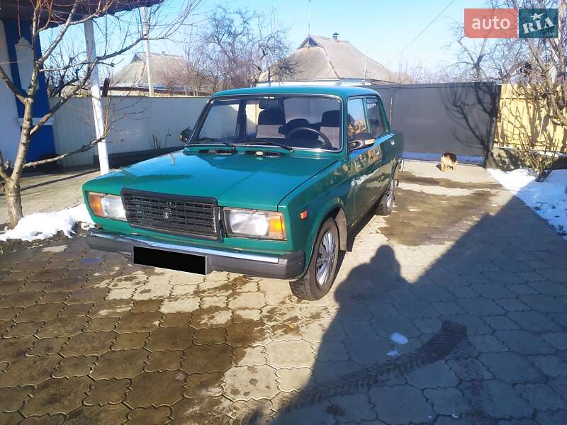 Седан ВАЗ / Lada 2107 2005 в Шполе