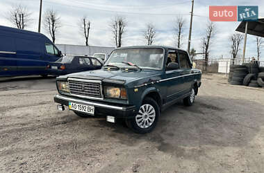 Седан ВАЗ / Lada 2107 2005 в Червонограде