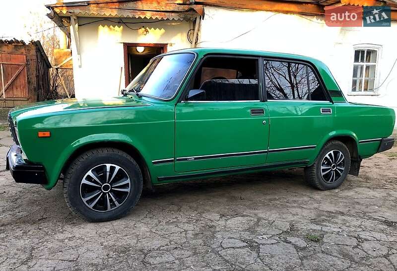 ВАЗ / Lada 2107
