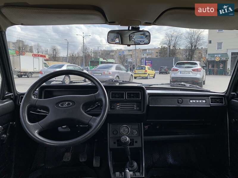 Седан ВАЗ / Lada 2107 2002 в Харькове