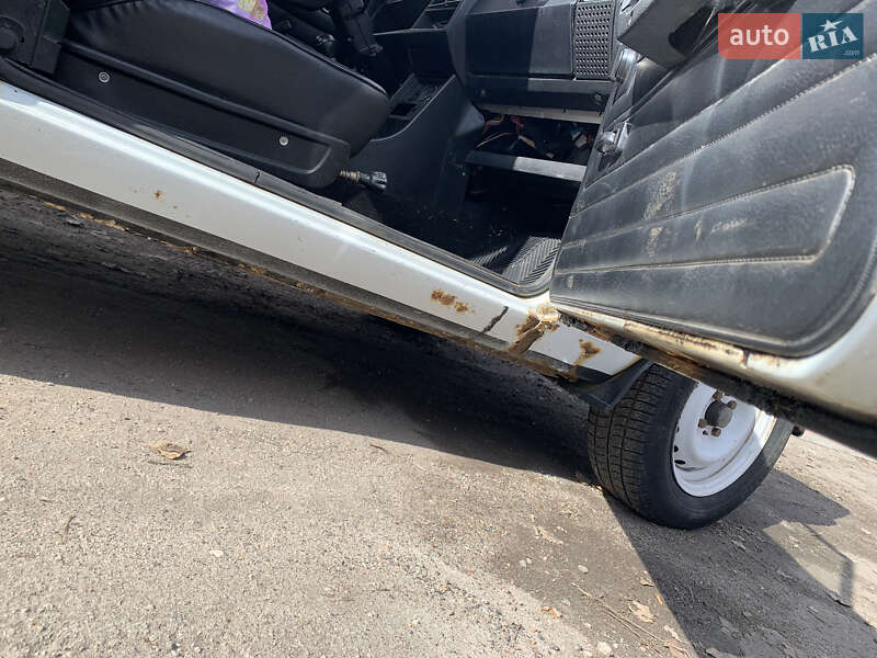 Седан ВАЗ / Lada 2107 2002 в Харькове