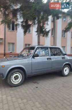 Седан ВАЗ 2107 2007 в 