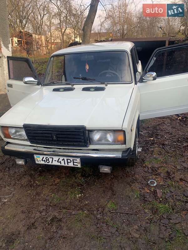 Седан ВАЗ / Lada 2107 1990 в Ужгороді