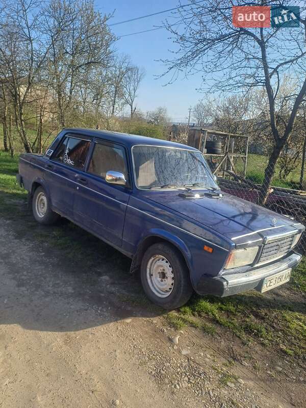 Седан ВАЗ 2107 2004 в 