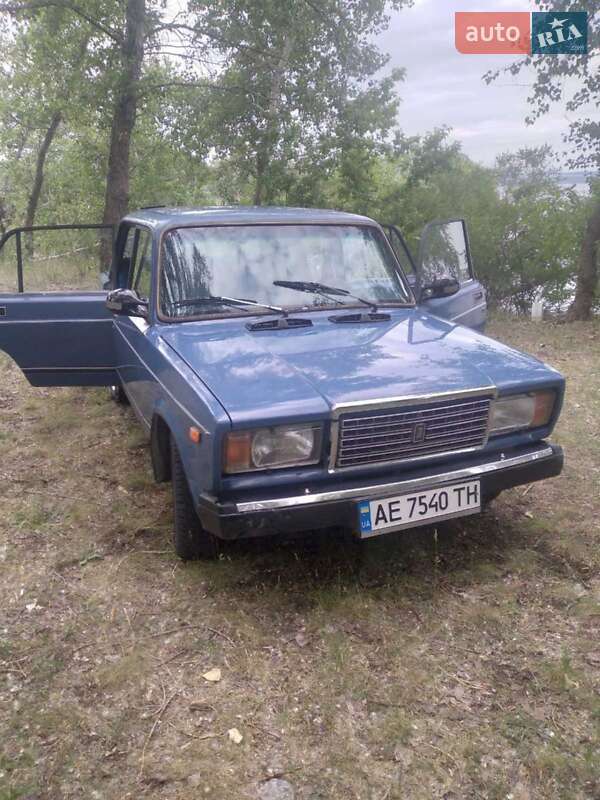 Седан ВАЗ / Lada 2107 1986 в Каменском