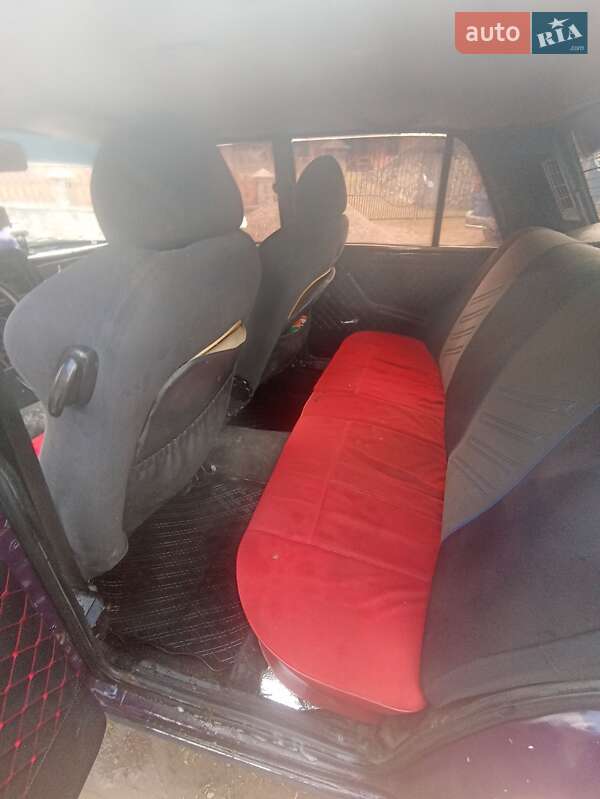 Седан ВАЗ / Lada 2107 2001 в Путиле