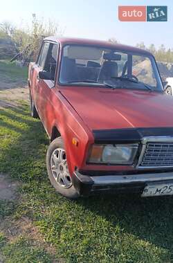 Седан ВАЗ 2107 1990 в Днепре