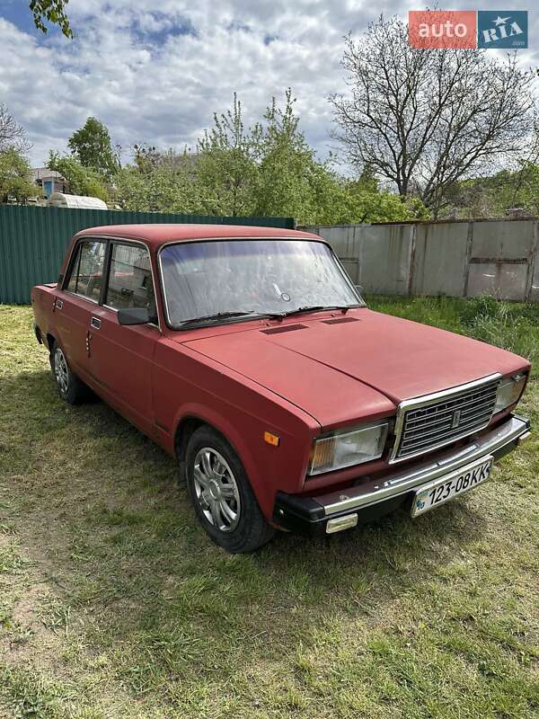 Седан ВАЗ / Lada 2107 1988 в Богуславі