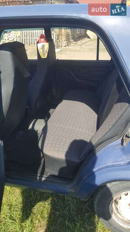 Седан ВАЗ / Lada 2107 2004 в Беляевке