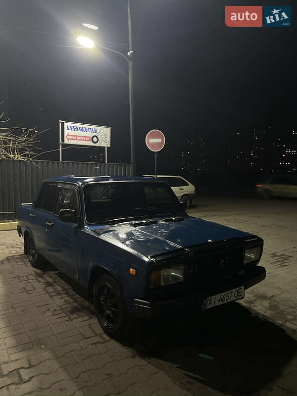 Седан ВАЗ / Lada 2107 2004 в Броварах