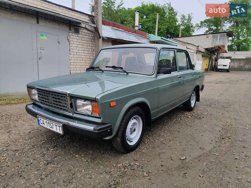 Седан ВАЗ / Lada 2107 2006 в Черкасах