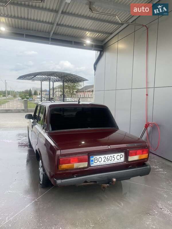 Седан ВАЗ 2107 2006 в 