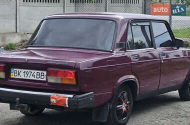 Седан ВАЗ 2107 2002 в 