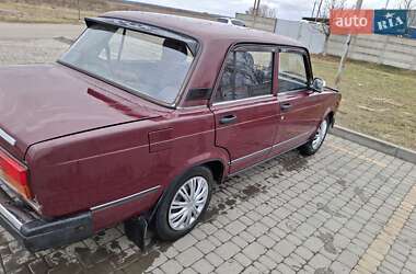 Седан ВАЗ 2107 2005 в 