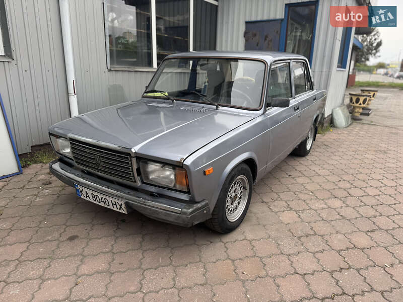 Седан ВАЗ / Lada 2107 2007 в Киеве