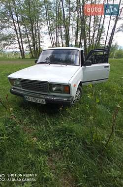 Седан ВАЗ 2107 2004 в Бедевлі