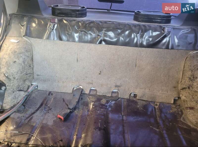 Седан ВАЗ / Lada 2107 2005 в Киеве