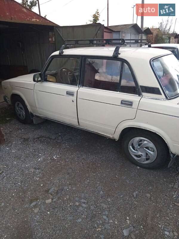 Седан ВАЗ / Lada 2107 1988 в Львове фото 4 Седан ВАЗ / Lada 2107 1988 в Львове
