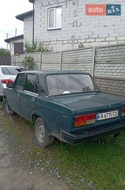 Седан ВАЗ 2107 2004 в 