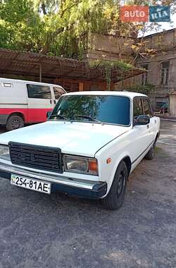 Седан ВАЗ 2107 1987 в Києві