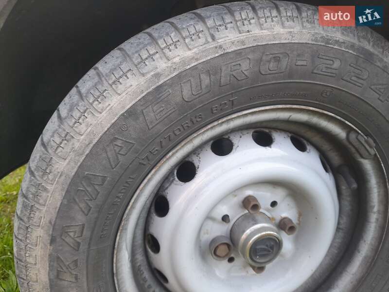 Седан ВАЗ / Lada 2107 2008 в Києві