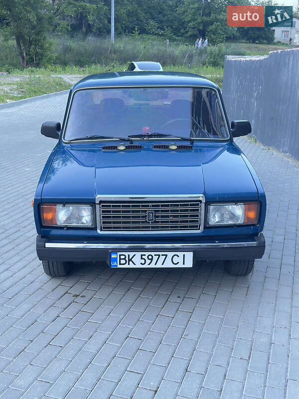 Седан ВАЗ 2107 2008 в 