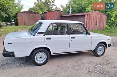 Седан ВАЗ 2107 2005 в 