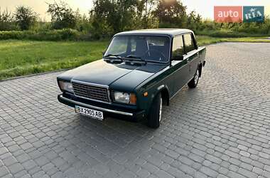 Седан ВАЗ 2107 2005 в 