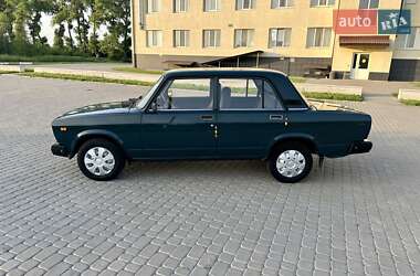 Седан ВАЗ 2107 2005 в 