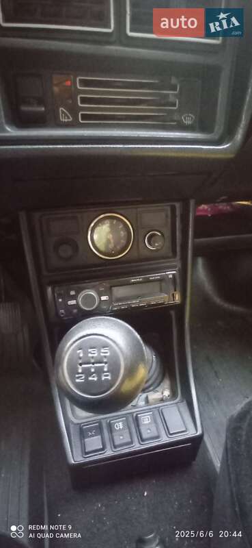 Седан ВАЗ / Lada 2107 1998 в Шепетівці