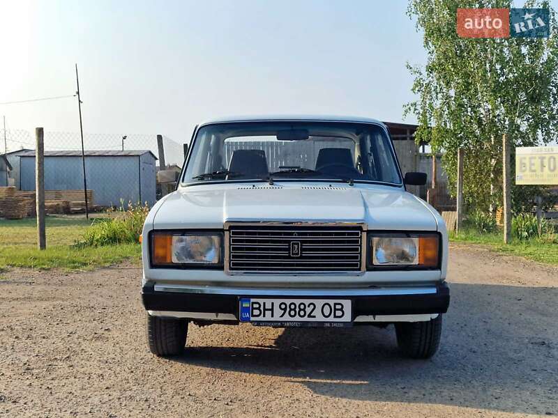 Седан ВАЗ / Lada 2107 2005 в Одесі
