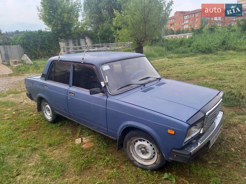 Седан ВАЗ 2107 2007 в 