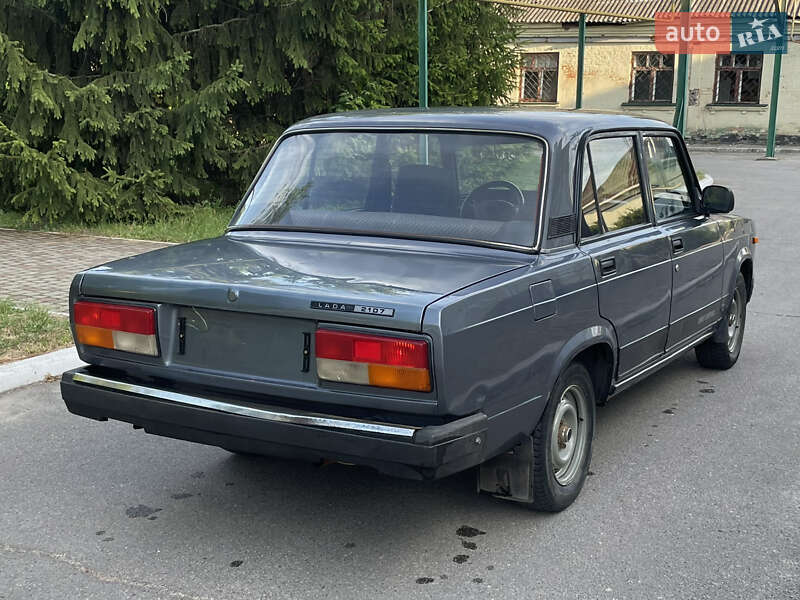 Седан ВАЗ / Lada 2107 2007 в Мерефа