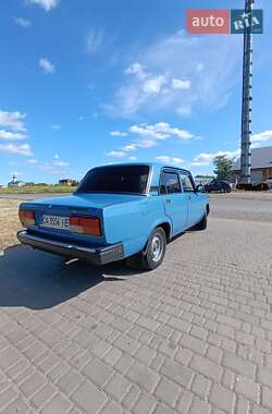 Седан ВАЗ 2107 2005 в Умани
