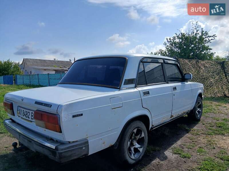 Седан ВАЗ / Lada 2107 1999 в Балаклії