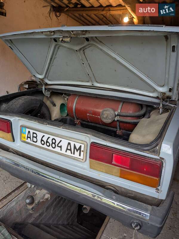 Седан ВАЗ / Lada 2107 1990 в Ободівці
