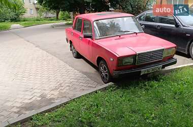 Седан ВАЗ 2107 1986 в Краснопіллі
