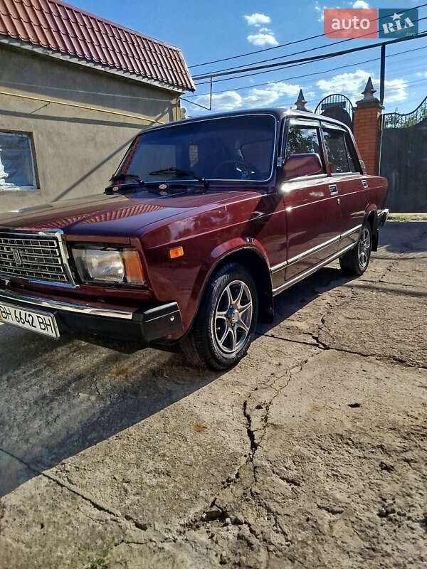 Седан ВАЗ / Lada 2107 2007 в Одессе